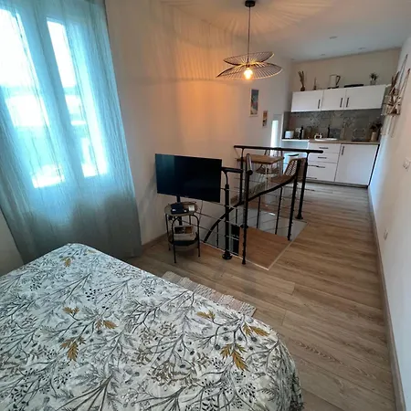 Petite Maison Cosy Et Moderne Avec Bain A Remous Holiday home *